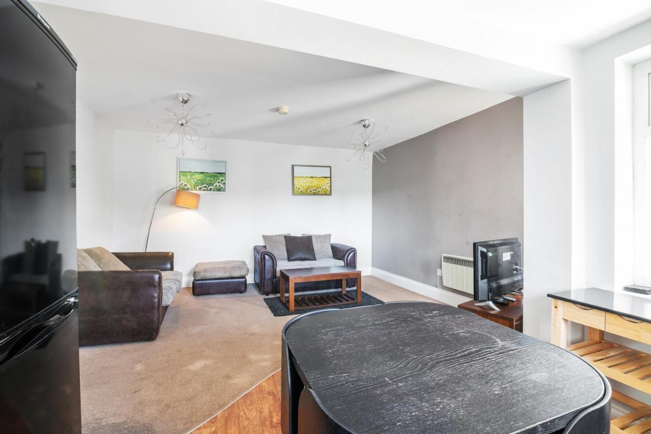 Weatherhead Lodge - Modern And Sleek Derby Apartment 외부 사진