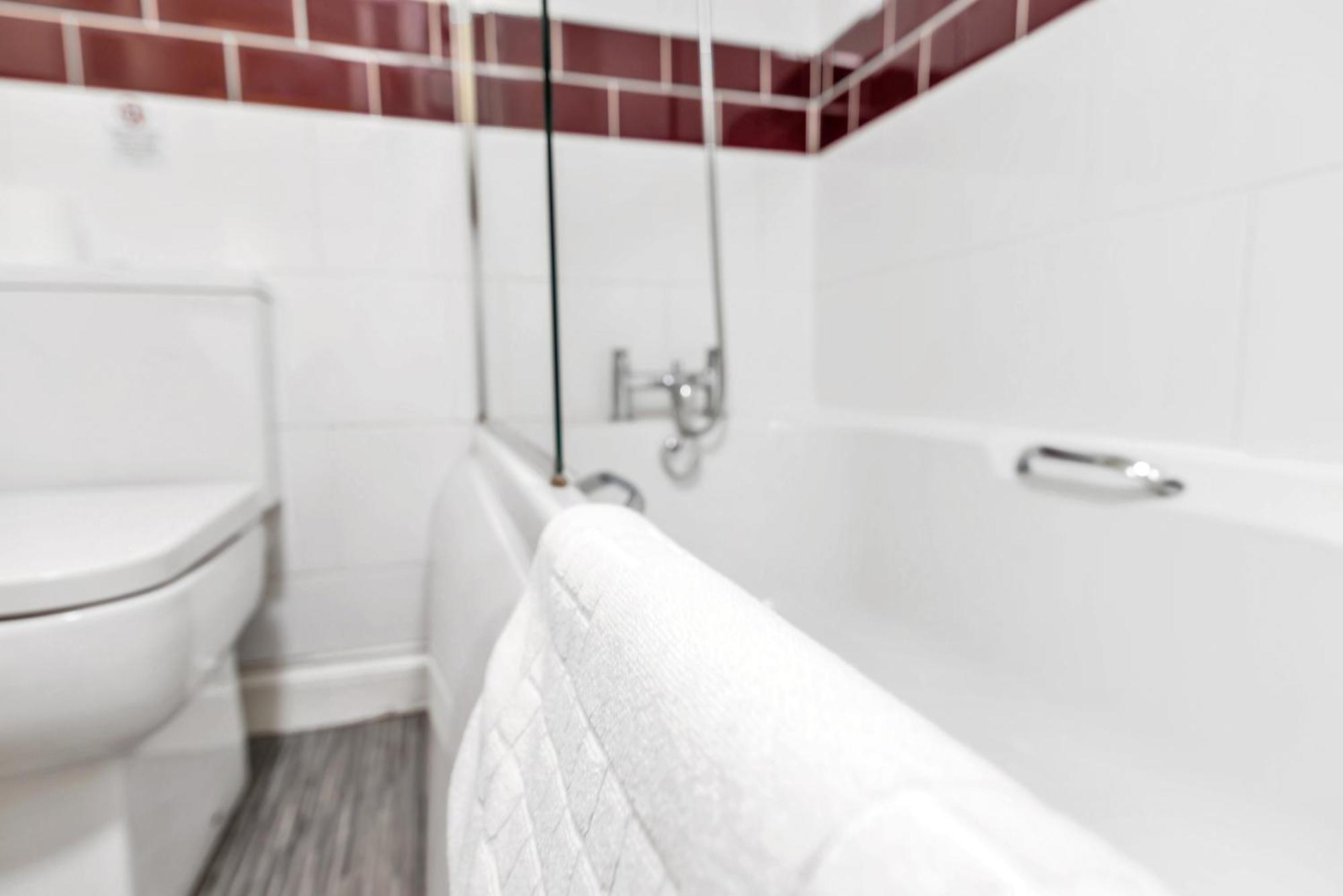Weatherhead Lodge - Modern And Sleek Derby Apartment 외부 사진